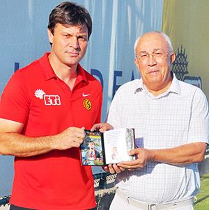 Gezmenden Sağlama anlamlı jest