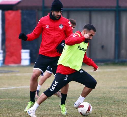 Gökhan Çamur çok çalıştı