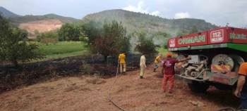 Göksu Nehri Kenarında Çıkan Yangın Kısa Sürede Söndürüldü
