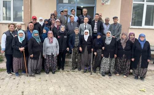 Gölpazarı Kaymakamı köy ziyaretinde vatandaşlarla buluştu