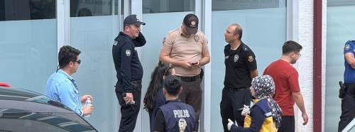 Görevi başında kalp krizi geçiren polis memuru hayatını kaybetti