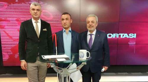 Görme engelli Çevik haber sundu