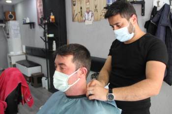 Günler Sonra ’Besmele’ İle İş Yerlerini Açtılar
