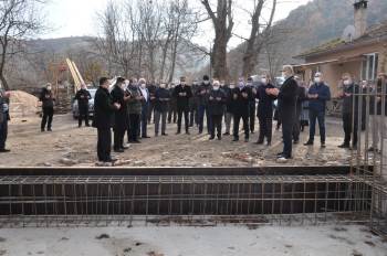 Günlük 300 Büyükbaş Hayvan Kapasiteli Mezbahanın Temeli Atıldı
