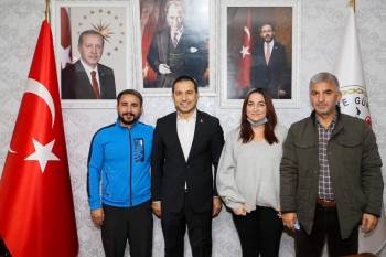 Güreş Antrenörlerinden Eroğluna Hayırlı Olsun Ziyareti
