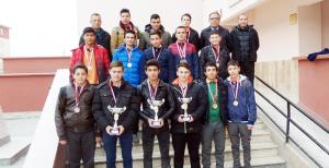 Güreşte damga vurdular