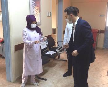 Güvenlik Güçleri Ve Sağlık Çalışanlarına Siperlik Maske Desteği
