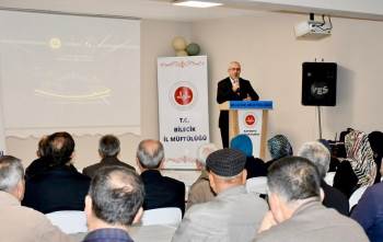 Hac Yolcuları İçin Eğitim Seminerleri Başladı
