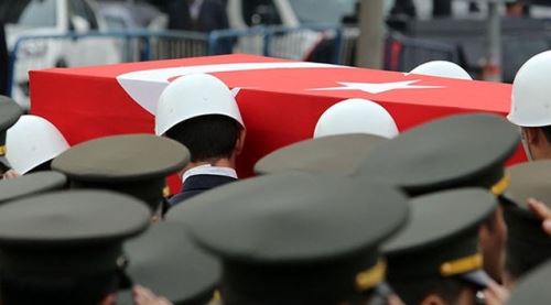 Hakkari'de bir askerimiz şehit oldu