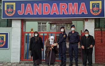 Halime Nine Herkesin Kalbini Isıttı
