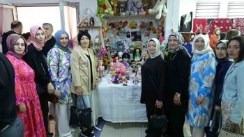 Halk Eğitim Merkezi Yıl Sonu Sergisi Törenle Açıldı
