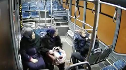 Halk otobüsü şoföründen büyük fedakarlık