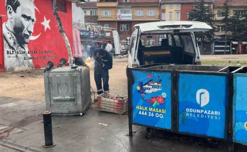 Hamamyolu’ndaki konteynerler onarıldı, temizlik sorunu çözüldü