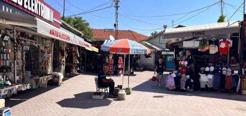 Hamamyolu’nun emektarları sıcağa direniyor