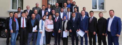 Hamid Yüzügüllü mazbatasını aldı