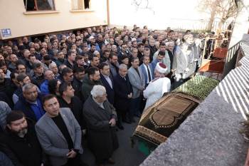 Hamidiye Mahallesi Muhtarı Hüseyin Karataş Ebediyete Uğurlandı
