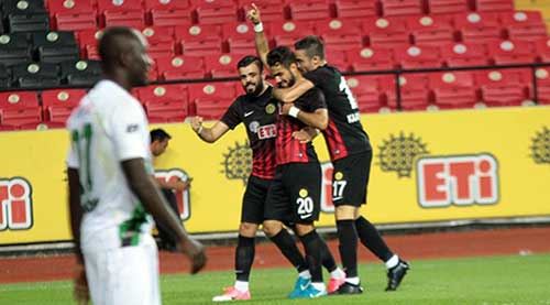 Hasan Ayaroğlu'ndan Lucescu'ya mesaj!