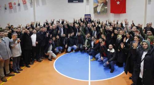 Hatipoğlu'na davullu zurnalı karşılama