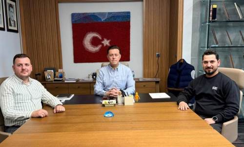 Hatipoğlu’ndan görev süresini tamamlayan ilçe başkanlarına ziyaret