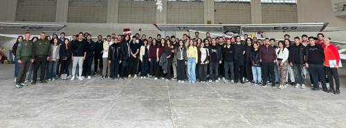 Havacılığa ilgi duyan öğrenciler İnönü’de gökyüzüyle buluştu