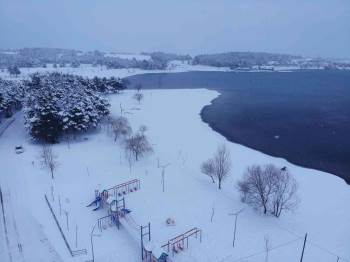 Havadan Dron İle Görüntülenen Gölet Adeta Göz Kamaştırdı
