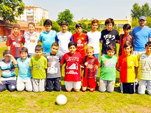 Hayalleri futbolcu olmak