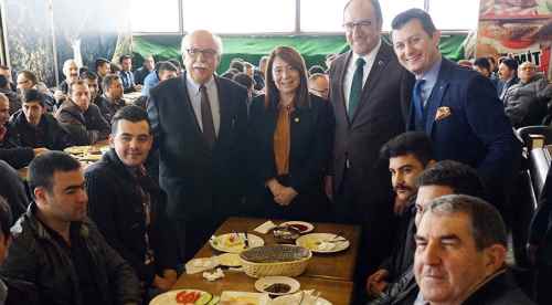 Hayırcılarla empati kurmaya çalışın