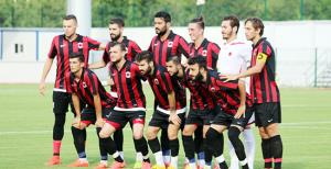 Hazırlık maçı berabere bitti