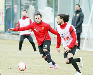 Hazırlıklar sürüyor