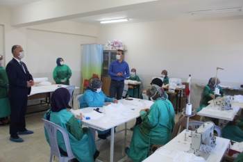 Hedefleri 10 Bin Maske Üretmek
