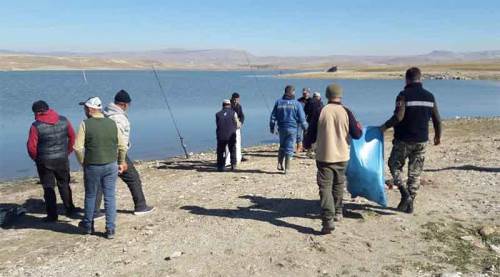 Hem yarıştılar, hem de çevreyi temizlediler