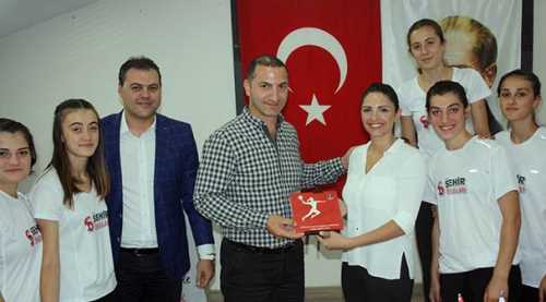 Hentbola eğitim sponsoru