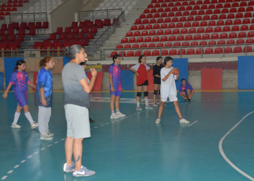 Hentbolda antrenmanlar sürüyor