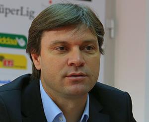 Her şeye rağmen başarılıyız