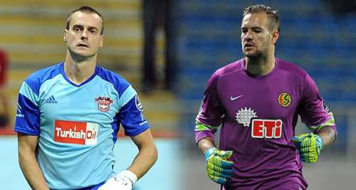 HER ŞEY ONLARIN ELİNDE