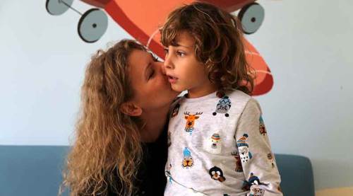 Her şeyi "Uzay"dan ses gelsin diye yapıyor