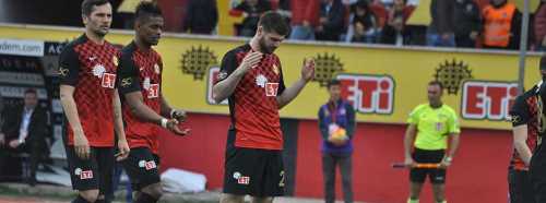 HERKES AYNI DUAYA AMİN DİYOR