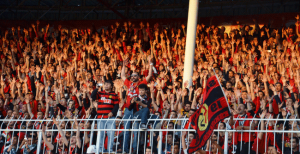 Herkes tribünlere gelsin