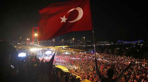 Hevesleri kursaklarında kaldı
