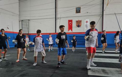 Hiperaktif çocuklar öncelikli