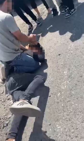 Hırsızı vatandaşlar yakaladı