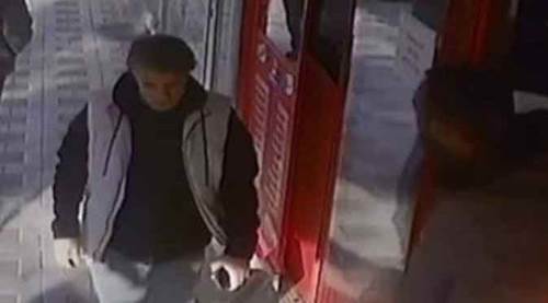 Hırsızın hızı pes dedirtti: 3 dakikada 5 telefonu...