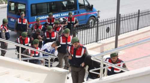 Hırsızlar jandarmadan kaçamadı