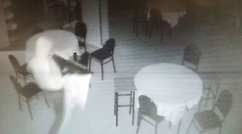 Hırsızlar mahalle esnafını isyan ettirdi