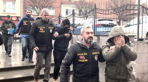 Hırsızların biri elektrikçi biri kaportacı!