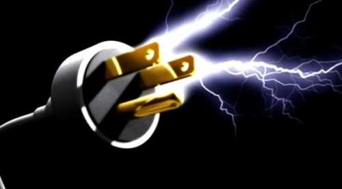 Hırsızlık için geldi elektrik çarptı