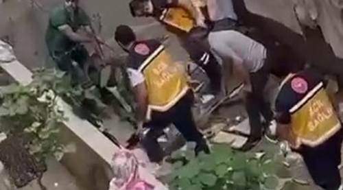 Hırsızlık için girdiği binanın çatısından ayağı kayınca...