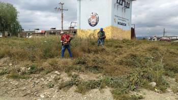 Hisarcık Belediyesinden Yabani Ot Temizliği
