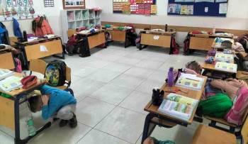 Hisarcık Cumhuriyet İlkokulunda Deprem Ve Personel Tahliye Tatbikatı
