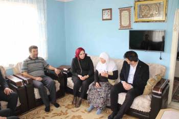 Hisarcık Kaymakamı Muhammet Samet Bahar, Şehit Annelerinin Gününü Kutladı
